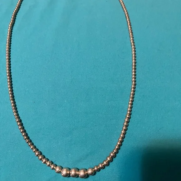 Navajo Pearls. Graduated 19-20 inches - Picture 2 of 5